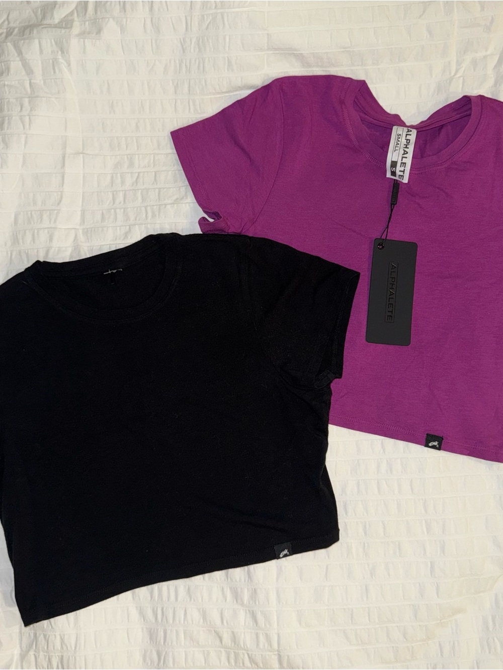 Alphalete cropped tshirts